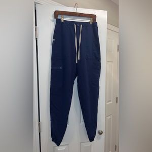 Men’s Figs Navy jogger cargo scrub pants size S